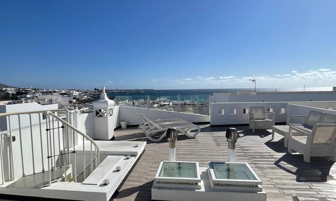 Yaiza Apartment | Town centre apartment, close to bars, restaurants & beaches.