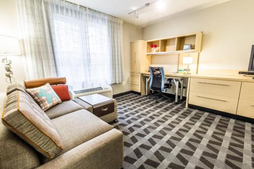 Laconia Hotel | TownePlace Suites by Marriott Gilford
