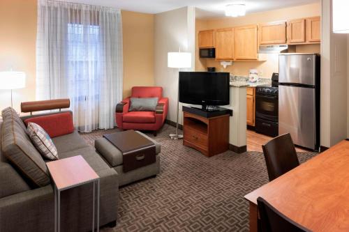 Las Colinas Hotel | TownePlace Suites Dallas Las Colinas