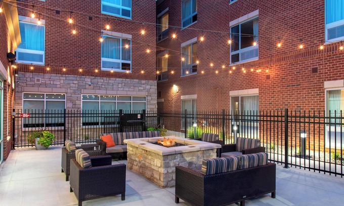 Jeffersonville Hotel | TownePlace Suites by Marriott Louisville North