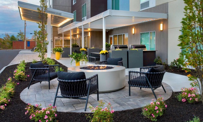 South Portland Hotel | TownePlace Suites by Marriott Portland Airport ME