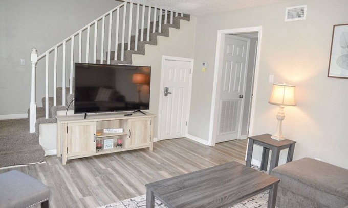 Grand Bay House | Townhomes Near the Bay -#4