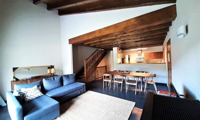 Montella I Martinet House | Townhouse 4 Bed Pellet Stove, Private Garden & Garage