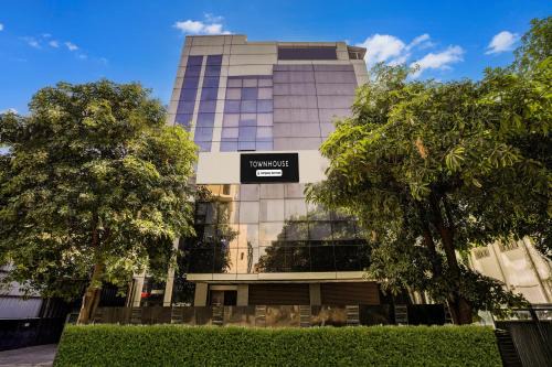 Aurangabad Hotel | Townhouse Kranti Square Aurangabad