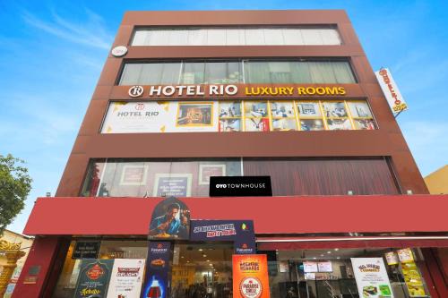 Chanda Nagar Hotel | Townhouse RIO