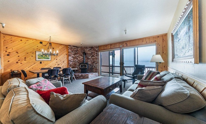 Truckee House | Townhouse w/Lake View #154 at Donner Lake Village