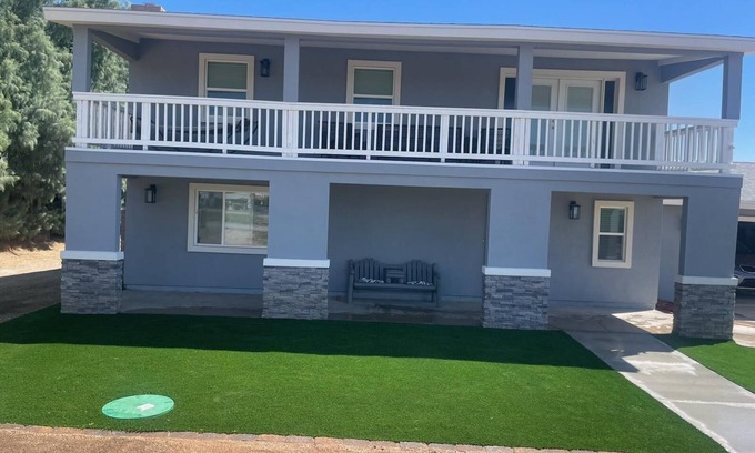 Fort Mohave House | tQuiet two story house on 2 acres. Plenty of parking, for RV, vehicle & toys.