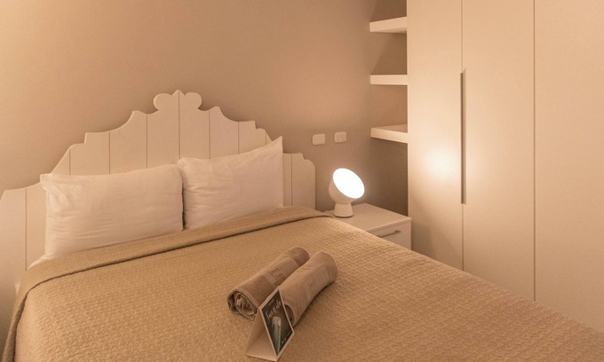 Dominicus House | Tracadero Marina 33 Apt, 1 Hab.