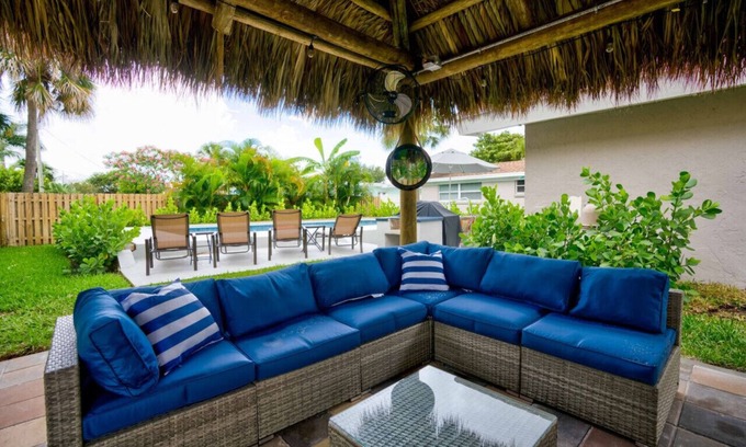 North Palm Beach House | Tradewind Estate: Heated Pool, Tiki Bar, Pool Table