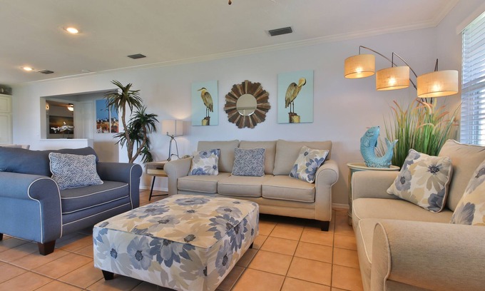 Bradenton Beach Condo | Tradewinds Beach Resort