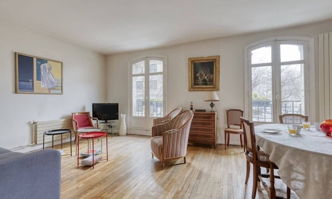 Auteuil Apartment | Traditional & Charming Parisian flat - Luxury 16th