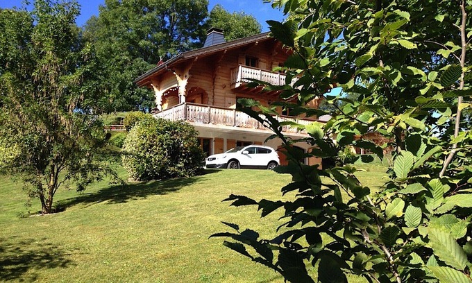 Bernex Ski Chalet | Traditional Haute-Savoie chalet near Lake Geneva. 10 sleeps