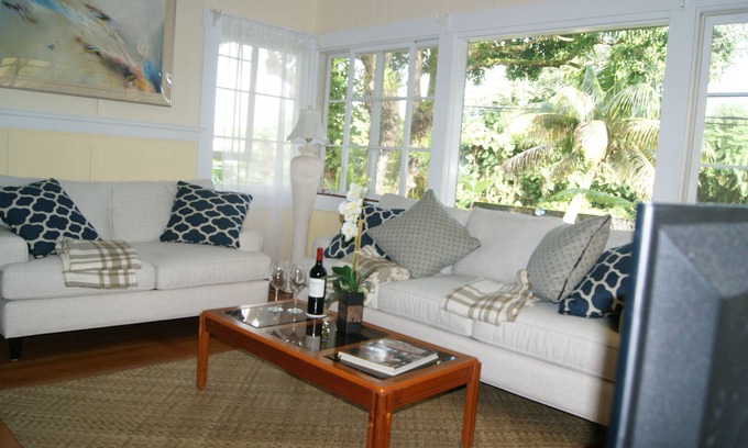 Hilo House | Traditional Hawaii Beach House
