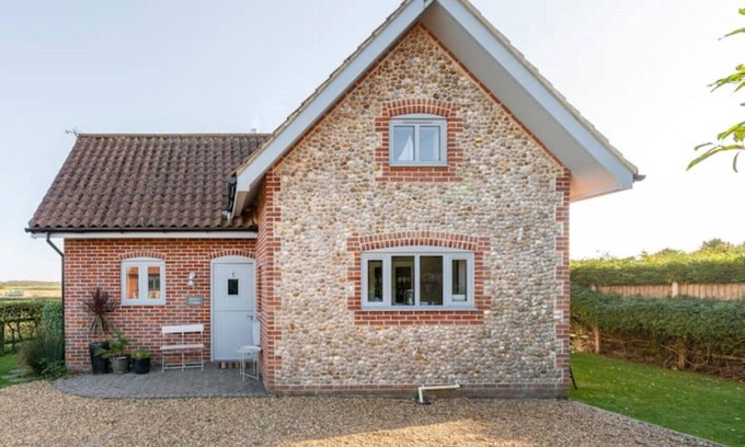 Felbrigg House | Traditional Norfolk Coastal Cottage