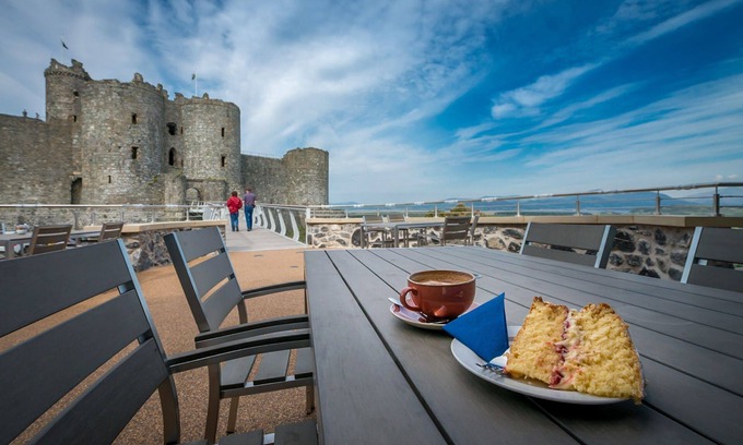 Llanbedr Cottage | Traditional Stone Holiday Cottage In Cwm Nantcol | Glandwr