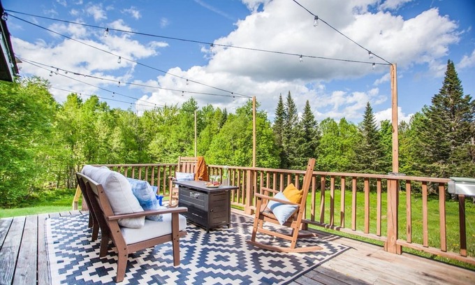 Pittsburg House | Trailside Lodge- Trail Access w/Game Table-New AC