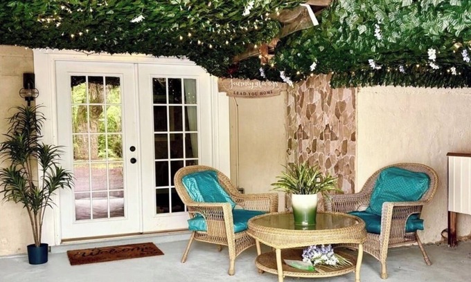 Bowers Apartment | Tranquil 1-bedroom apartment in Mertztown