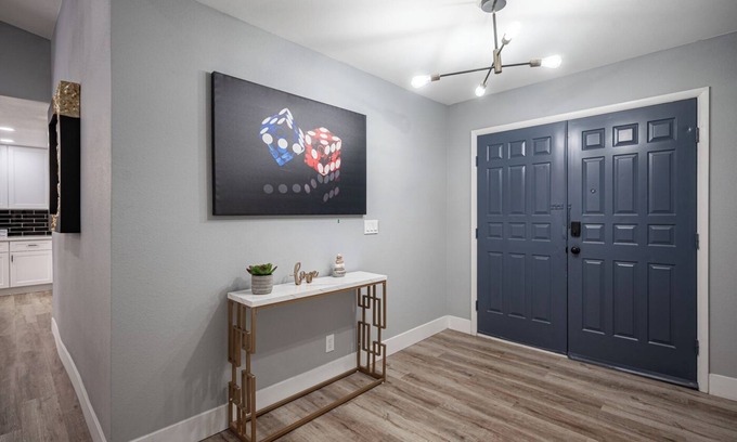 Summerlin House | Tranquil 3-bedroom house in vibrant Las Vegas, close to Fremont Street