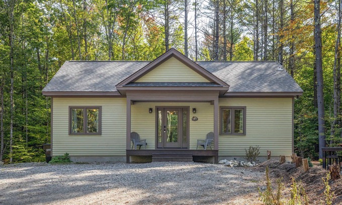 Mount Sunapee House | Tranquil 5-BR Mountain Retreat 8-Min. to Mt. Sunapee