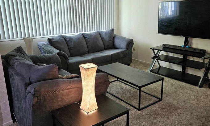 Vallejo Apartment | Tranquil apartment in safe gated community with WiFi in Vallejo