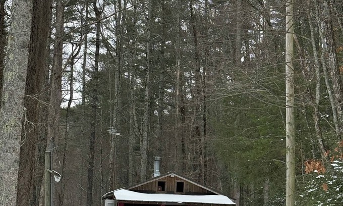 Marshall Cabin | Tranquil cabin along the Appalachian Trail