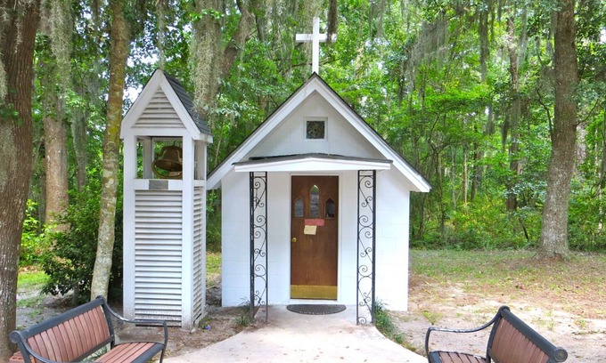 Townsend House | Tranquil country setting with screened gazebo and labyrinth, Townsend