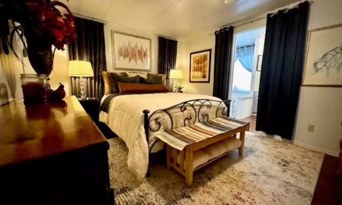 Tucson House | Tranquil, Cozy Mobile Home 2 bed/2 bath