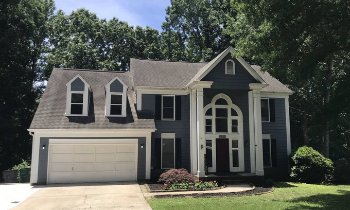 Prosperity Church Road House | Tranquil Escape In Charlotte ~ Home On Greenway