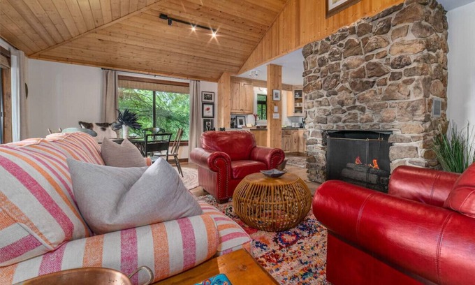 Lexington House | Tranquil home near W&L, VMI