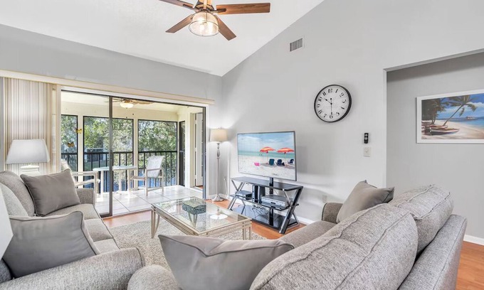 Trailer Estates Condo | Tranquil Luxury Condo near Anna Maria Island Beach, 2 heated pools, hot tubs,IMG