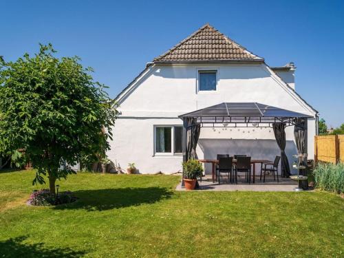 Pepelow Apartment | Tranquil Pepelow Retreat