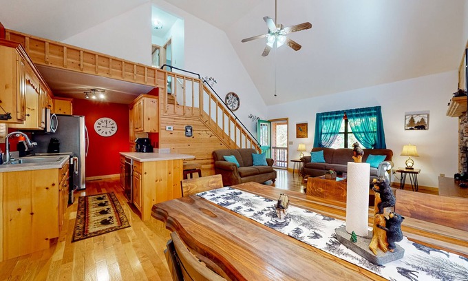Blairsville Cabin | Tranquil & quiet cabin getaway with firepit, deck, fireplace, game room, & W/D