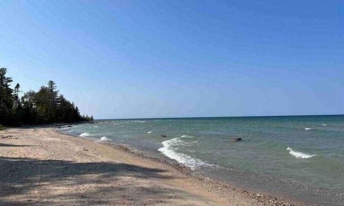Rogers City House | Tranquil Shores Lake Huron Beachfront-Modern and Luxurious