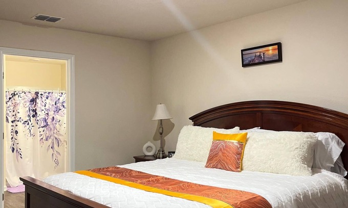 Palm Coast House | Tranquil studio in delightful Palm Coast . DBPR License number DWE2801215