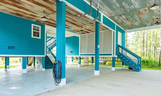 Gulfport House | Tranquil Waterside Haven