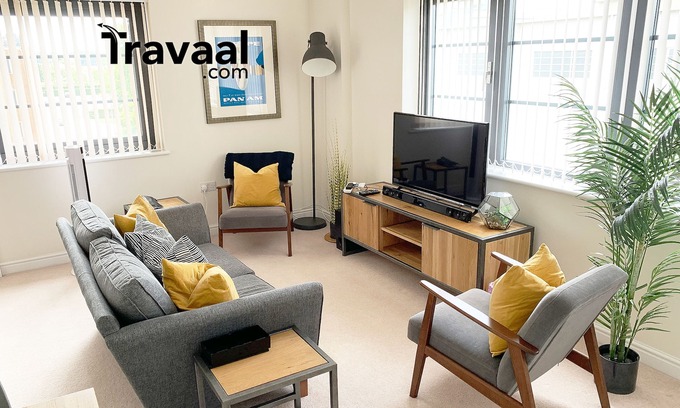 Rushmoor District Apartment | Travaal.©om – 2 Bedroom Apartment – Farnborough