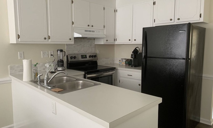 Greenville Condo | Travel Nurses, Close to Hospital, Renovated!