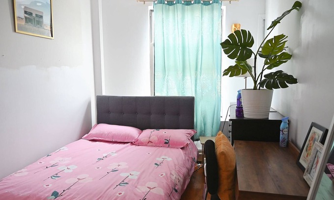 Bay Ridge House | Travelers -Brooklyn | Private Room & Workspace | Shared Home