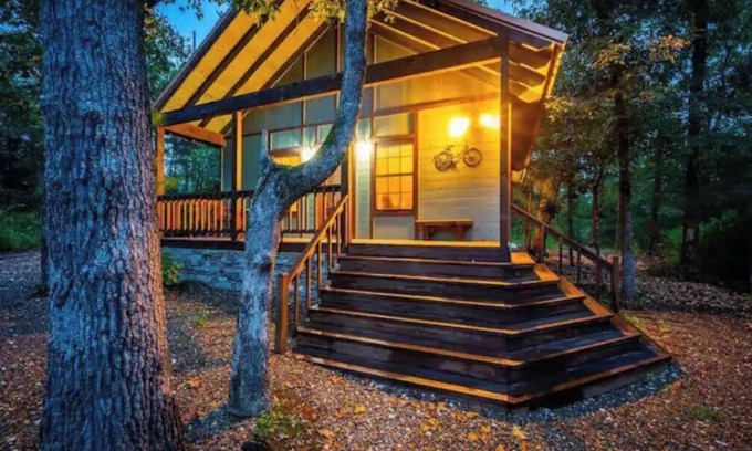 Hochatown Cabin | Travelin Lights;Perfect Cabin Experience- Sleeps 4