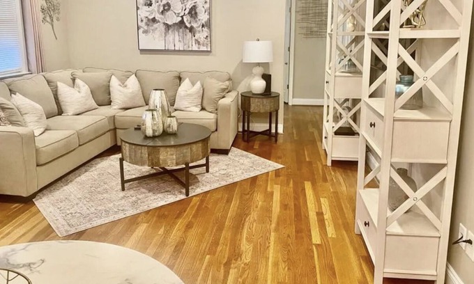 Newport News House | Traveling professionals! near Riverside Regional Hospital and NN Shipyard