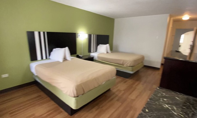 Lafayette Hotel | Travelodge by Wyndham LaFayette