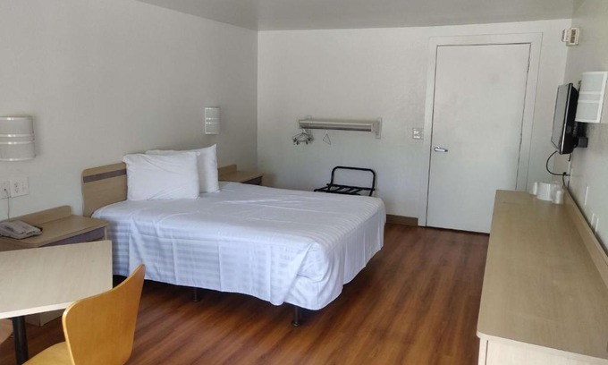 Cape Fear Hotel | Travelodge by Wyndham Fayetteville