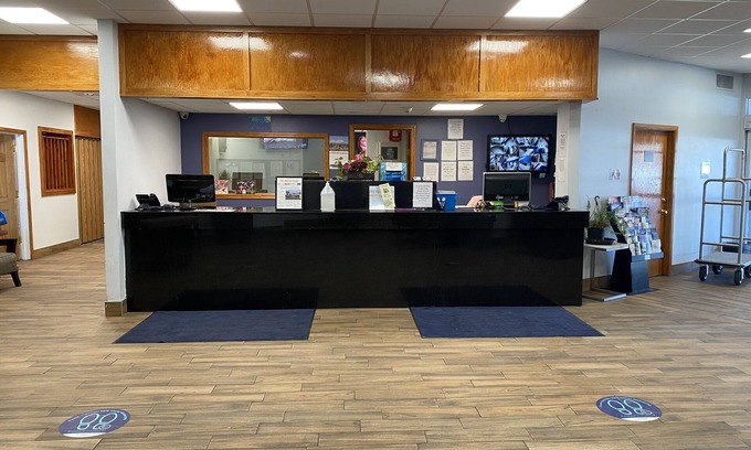 Racine Hotel | Travelodge by Wyndham Water’s Edge Hotel - Racine