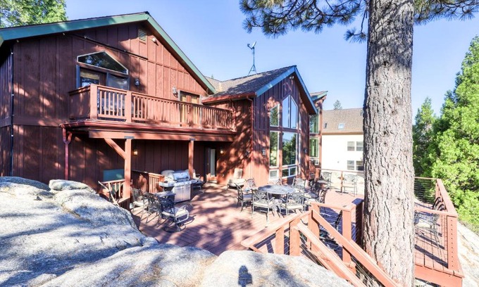 Granite Ridge House | Travioli Mountain Retreat