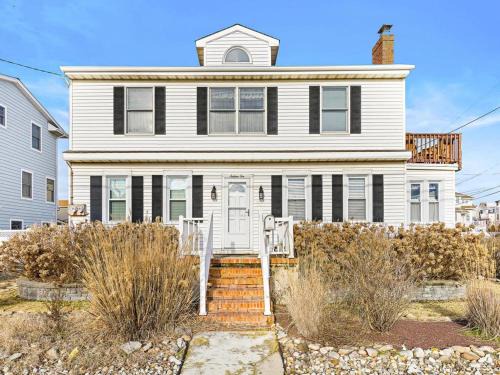 North Beach Haven Apartment | Traynor 1