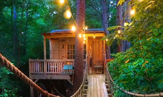 Town Center House | Treasure Hunt Treehouse in Metro Atlanta