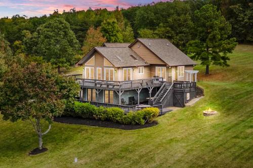 Livingston House | Treasured Cove