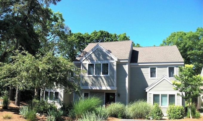 Brewster House | Treat yourself: Premium townhouse condo at Ocean Edge resort