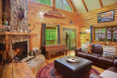 Butler House | Tree Top Lodge - Gorgeous Lake Cabin with Hot Tub & Magnificent Views of Forests and Mountains! cabin
