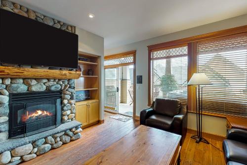 Big White Ski Resort House | Tree Tops